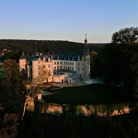 Le Chateau De Mirwart Exteriér fotografie