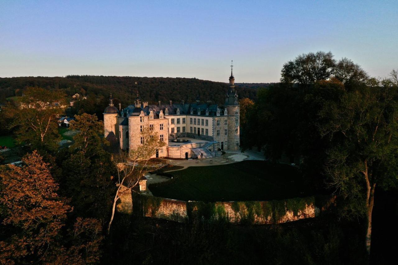 Le Chateau De Mirwart Exteriér fotografie