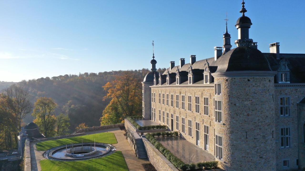 Le Chateau De Mirwart Exteriér fotografie
